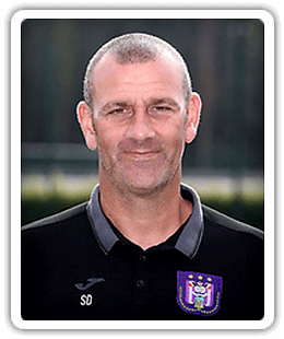 Simon Davies